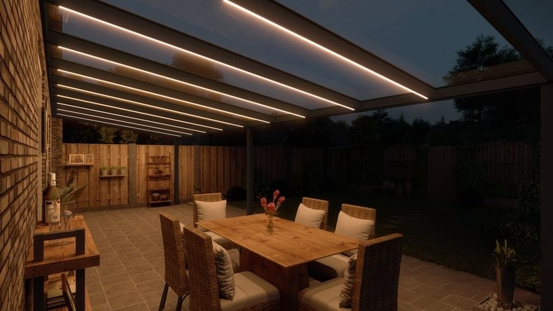 VerandaGlow Nero (RAL 9005) - 10,06 x 3,5 metri