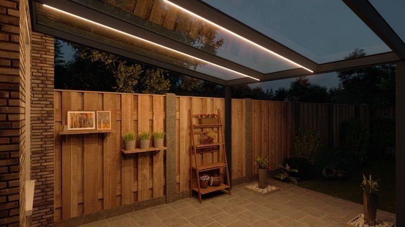VerandaGlow Nero (RAL 9005) - 3,06 x 3,5 metri