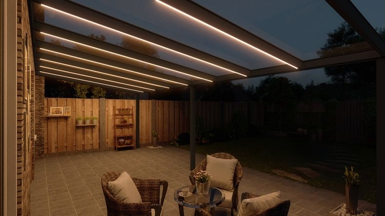 VerandaGlow Nero (RAL 9005) - 8,06 x 3,5 metri