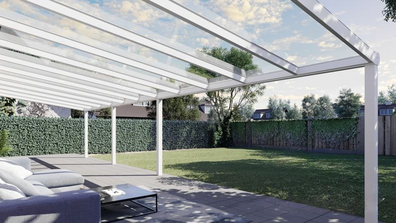 Vista Inferiore di una Veranda moderna bianco 9016, dimensioni 11,06 x 4,0 metri con tetto in vetro trasparente. Pergola/Gazebo elegante e resistente alle intemperie, ideale per spazi esterni raffinati e confortevoli, offre protezione UV ed è facile da montare.