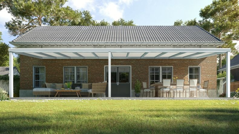 Vista Frontale di una Veranda moderna bianco 9016, dimensioni 11,06 x 2,5 metri con tetto in policarbonato opale. Pergola/Gazebo elegante e resistente alle intemperie, ideale per spazi esterni raffinati e confortevoli, offre protezione UV ed è facile da montare.