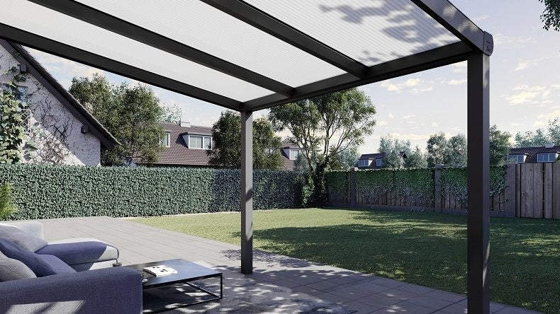 Vista Inferiore di una Veranda moderna antracite 7016, dimensioni 3,06 x 2,5 metri con tetto in policarbonato opale. Pergola/Gazebo elegante e resistente alle intemperie, ideale per spazi esterni raffinati e confortevoli, offre protezione UV ed è facile da montare.