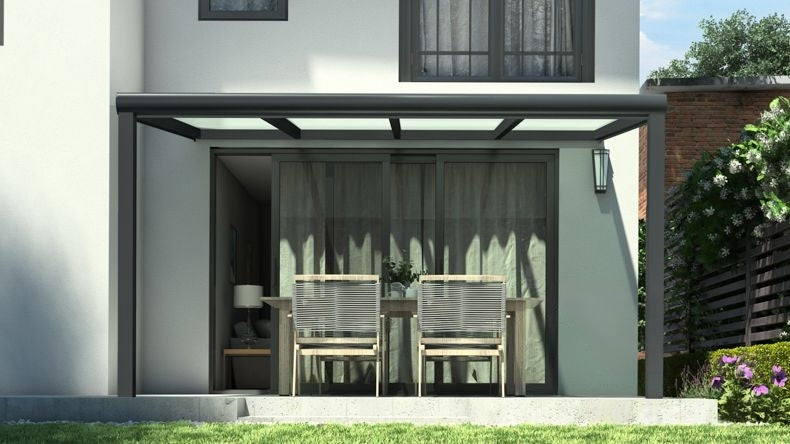 Vista Frontale di una Veranda moderna antracite 7016, dimensioni 4,06 x 2,5 metri con tetto in vetro opale. Pergola/Gazebo elegante e resistente alle intemperie, ideale per spazi esterni raffinati e confortevoli, offre protezione UV ed è facile da montare.