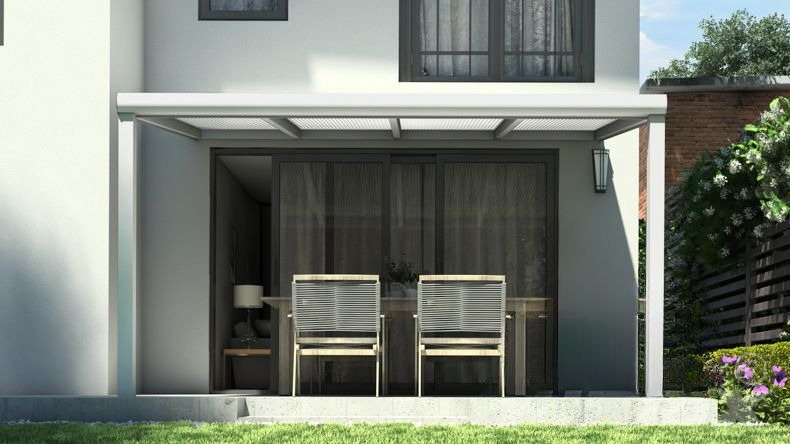 Vista Frontale di una Veranda moderna bianco 9016, dimensioni 4,06 x 2,5 metri con tetto in policarbonato opale. Pergola/Gazebo elegante e resistente alle intemperie, ideale per spazi esterni raffinati e confortevoli, offre protezione UV ed è facile da montare.