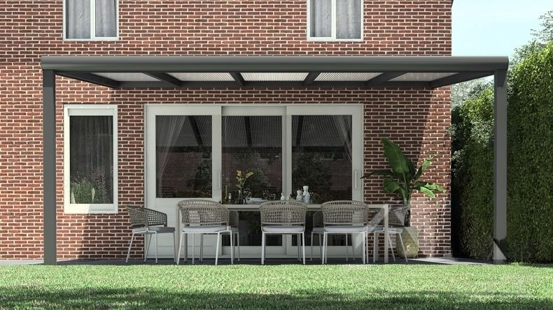 Vista Frontale di una Veranda moderna antracite 7016, dimensioni 5,06 x 3,5 metri con tetto in policarbonato opale. Pergola/Gazebo elegante e resistente alle intemperie, ideale per spazi esterni raffinati e confortevoli, offre protezione UV ed è facile da montare.