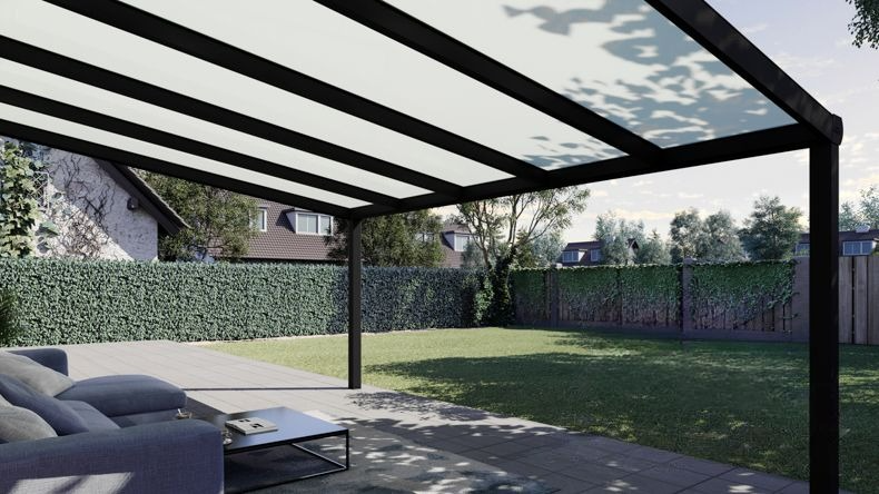 Vista Inferiore di una Veranda moderna nero 9005, dimensioni 5,06 x 3,5 metri con tetto in vetro opale. Pergola/Gazebo elegante e resistente alle intemperie, ideale per spazi esterni raffinati e confortevoli, offre protezione UV ed è facile da montare.